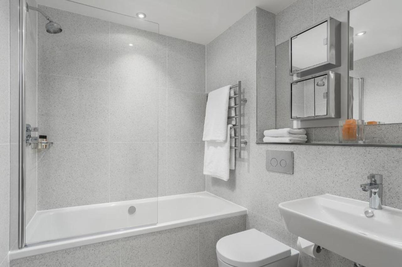 ברייטון Q Square By Supercity Aparthotels מראה חיצוני תמונה