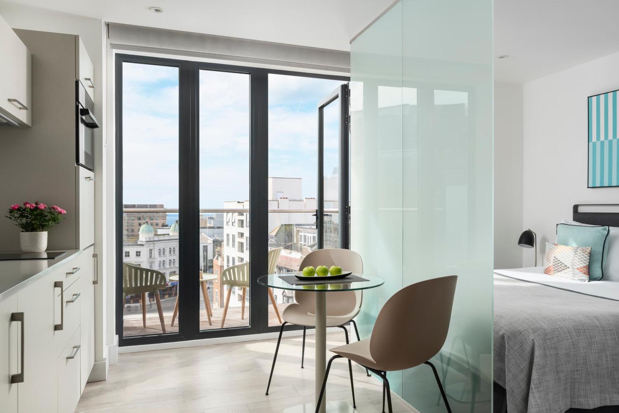 ברייטון Q Square By Supercity Aparthotels מראה חיצוני תמונה