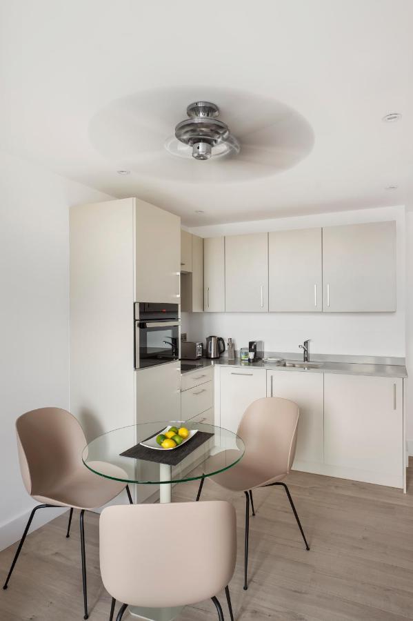 ברייטון Q Square By Supercity Aparthotels מראה חיצוני תמונה